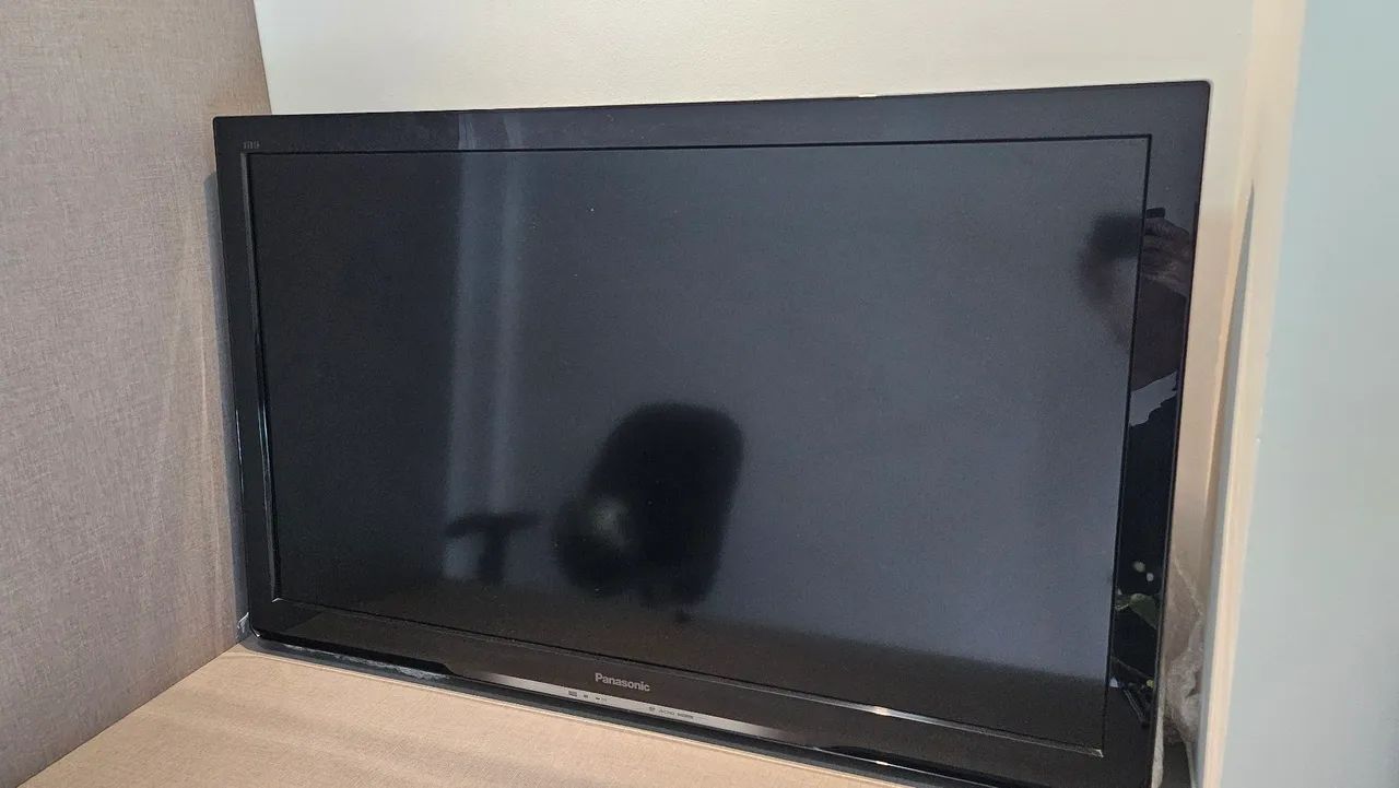TV Panasonic 42 polegadas LCD  - Foto 2