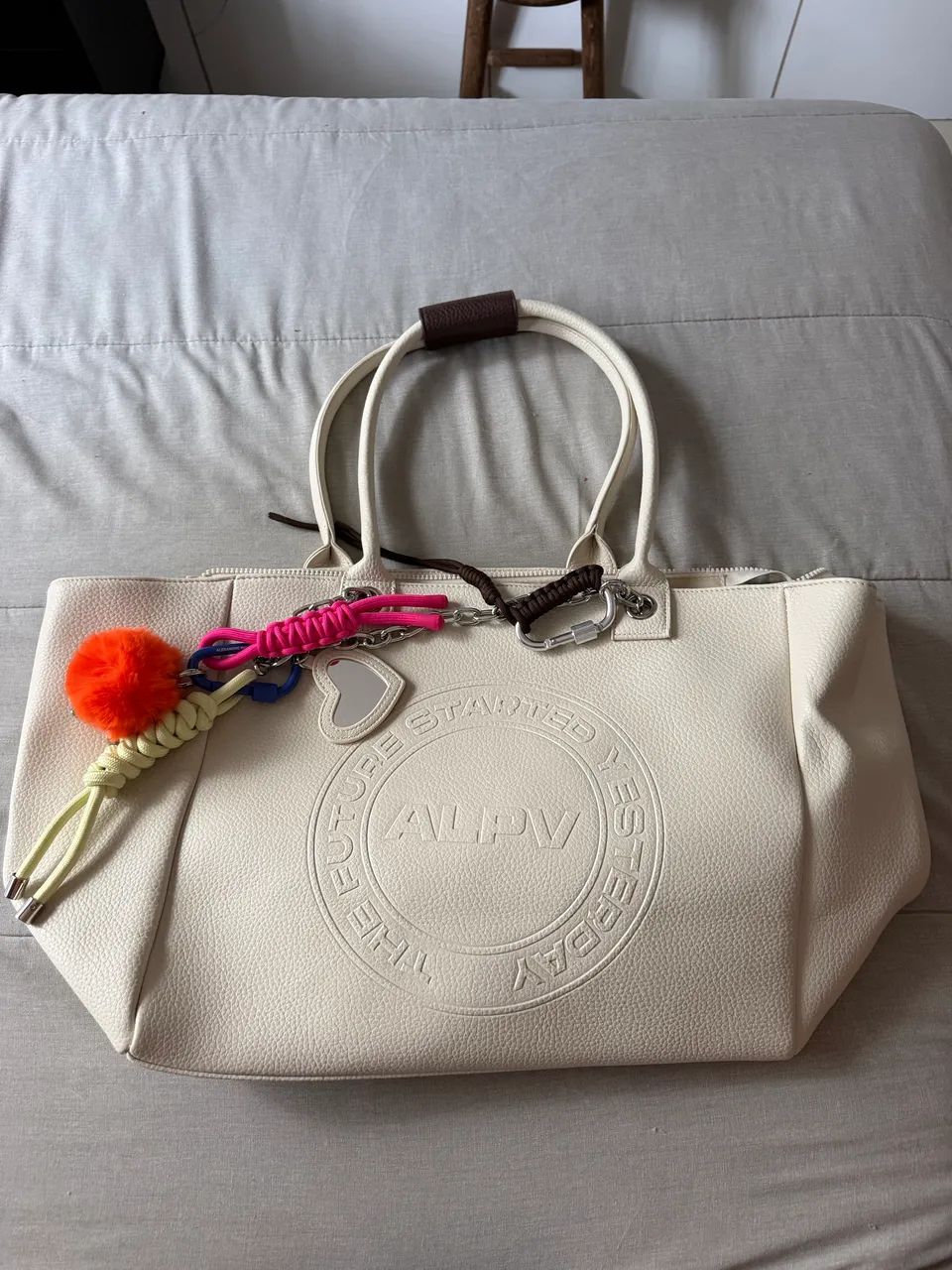 Bolsa Alexandre Pavão 