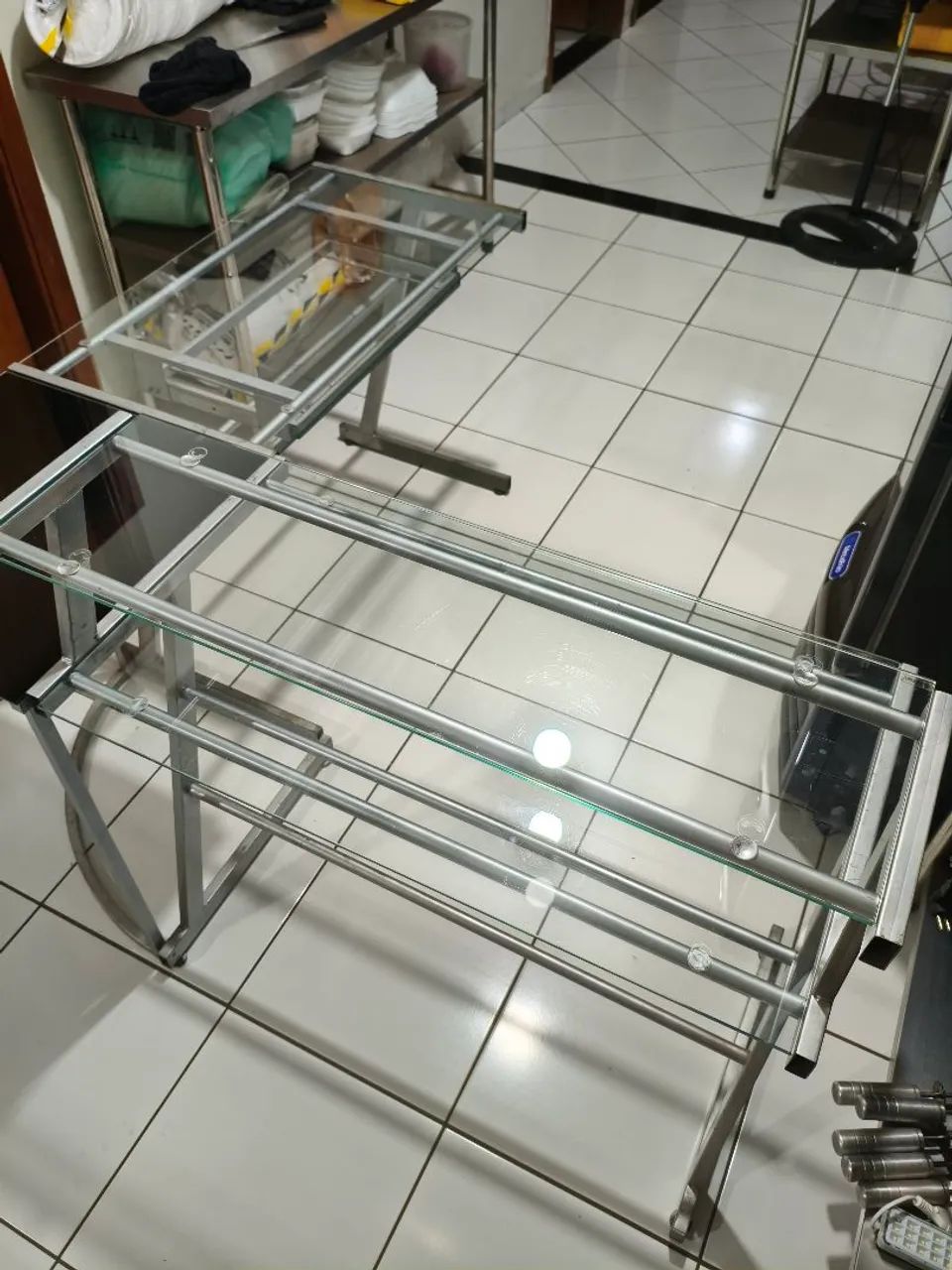 Mesa para escritório em L vidro - Foto 3