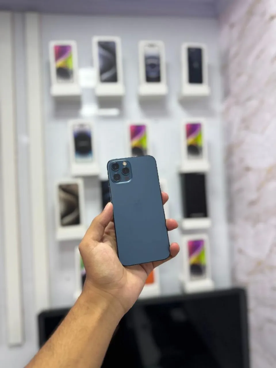 iPhone 12 Pro - Celulares e Smartphones - Samambaia Norte