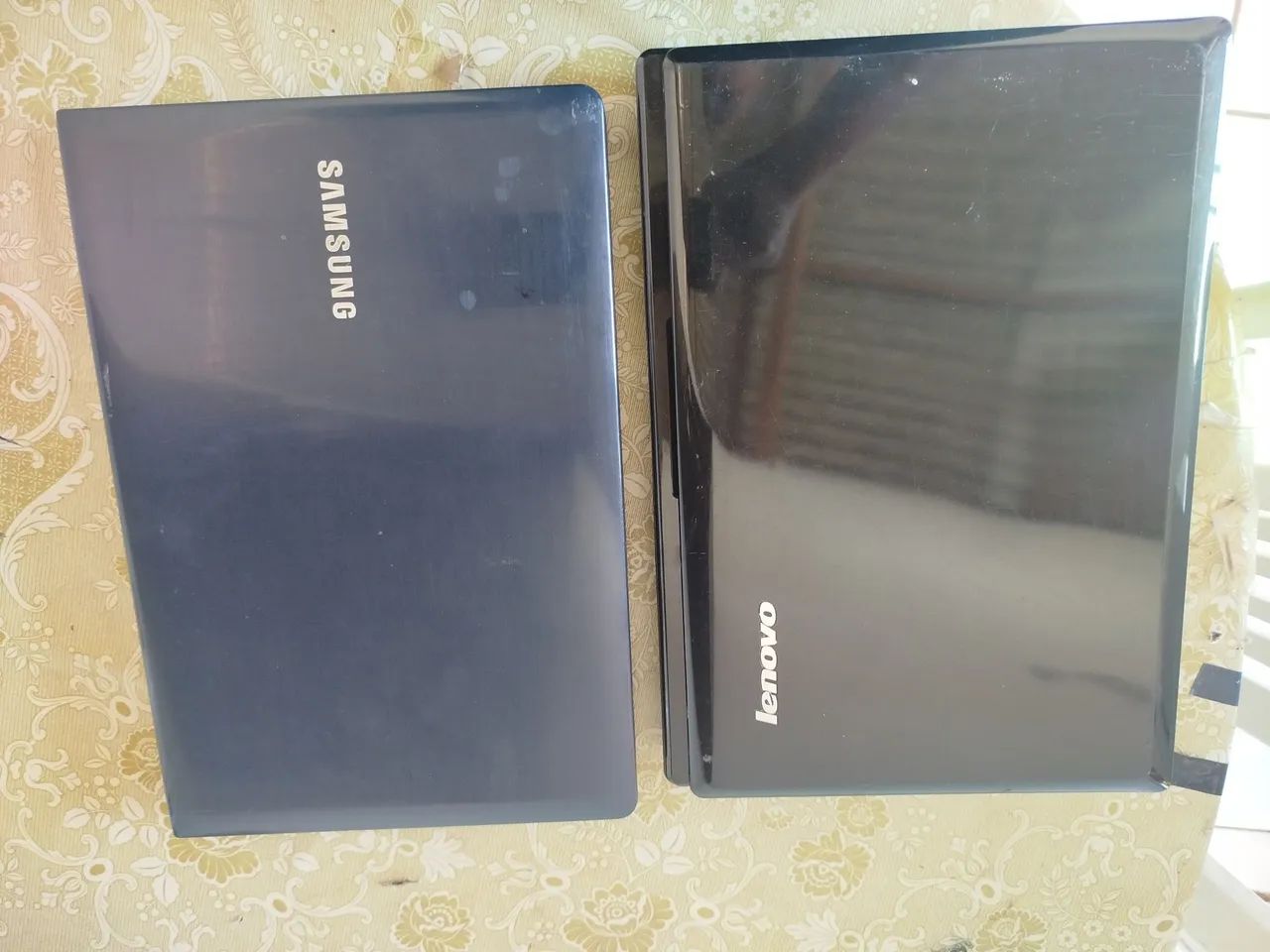 Vendo dois notebooks para retirada de peças 
