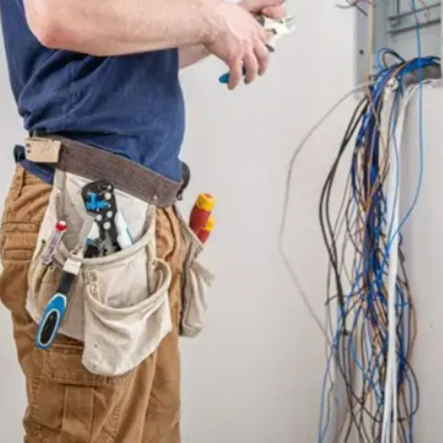 Serviço Elétrico Profissional com Qualidade Garantida - Foto 5
