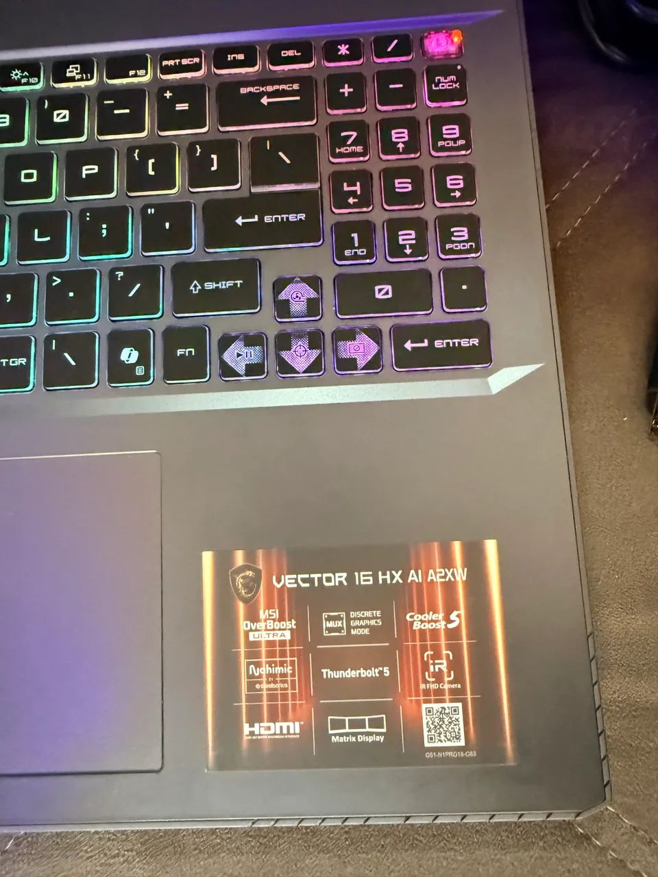 NOTEBOOK MSI VECTOR 16HX ultra 7 + Rtx 5070 TI  - Foto 2