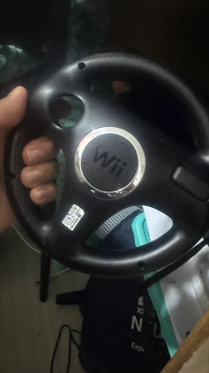 Nintendo Wii com 2 controles e brindes - Foto 4