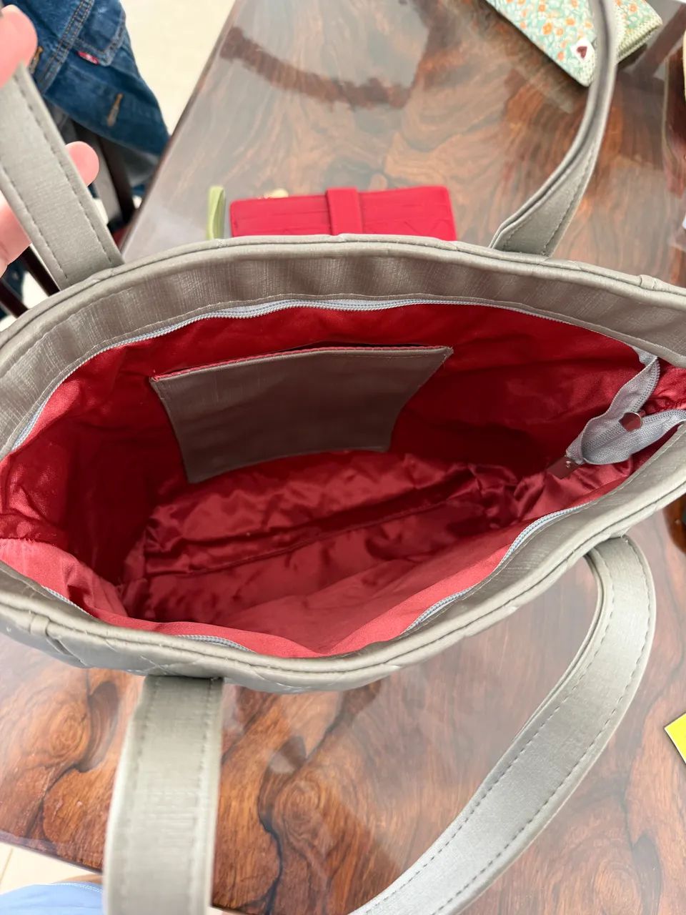 Bolsa matelassê para notebook e documentos  - Foto 2