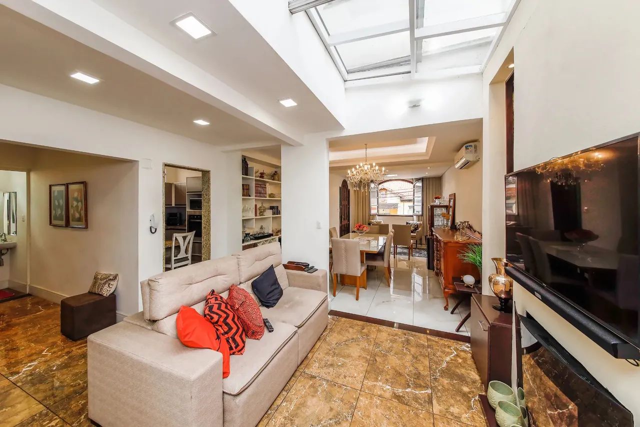 Casa na parte plana do São Mateus para venda