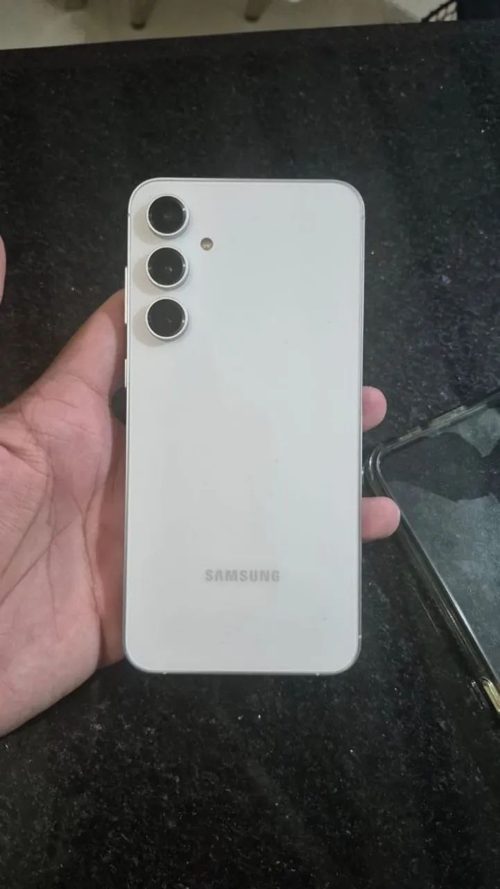 Samsung Galaxy s23Fe - Foto 2
