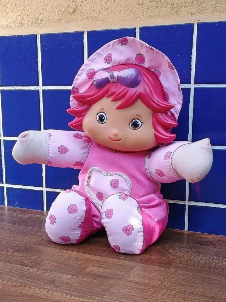 Boneca Moranguinho antiga 