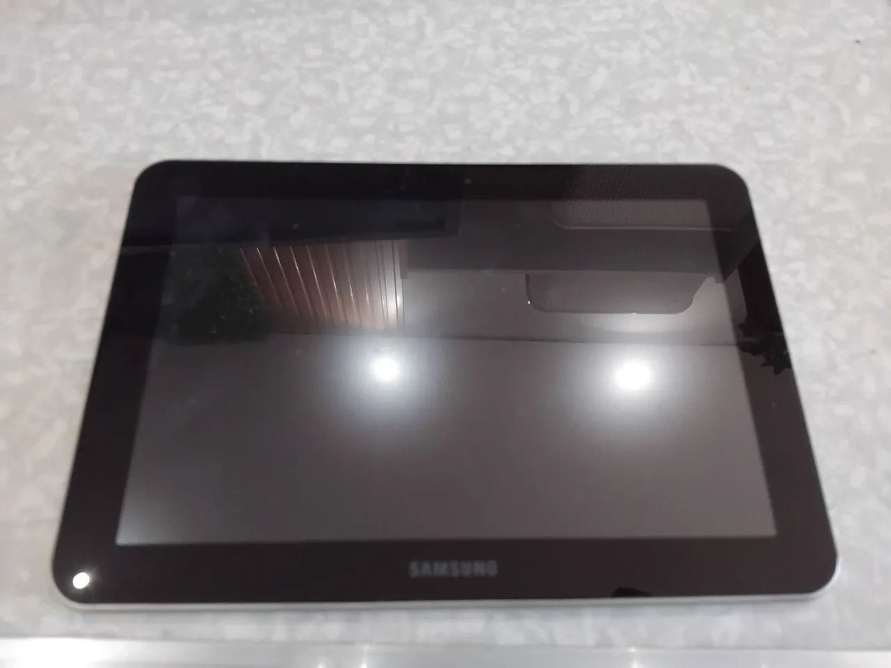 Tablet Samsung GT P7300 defeito