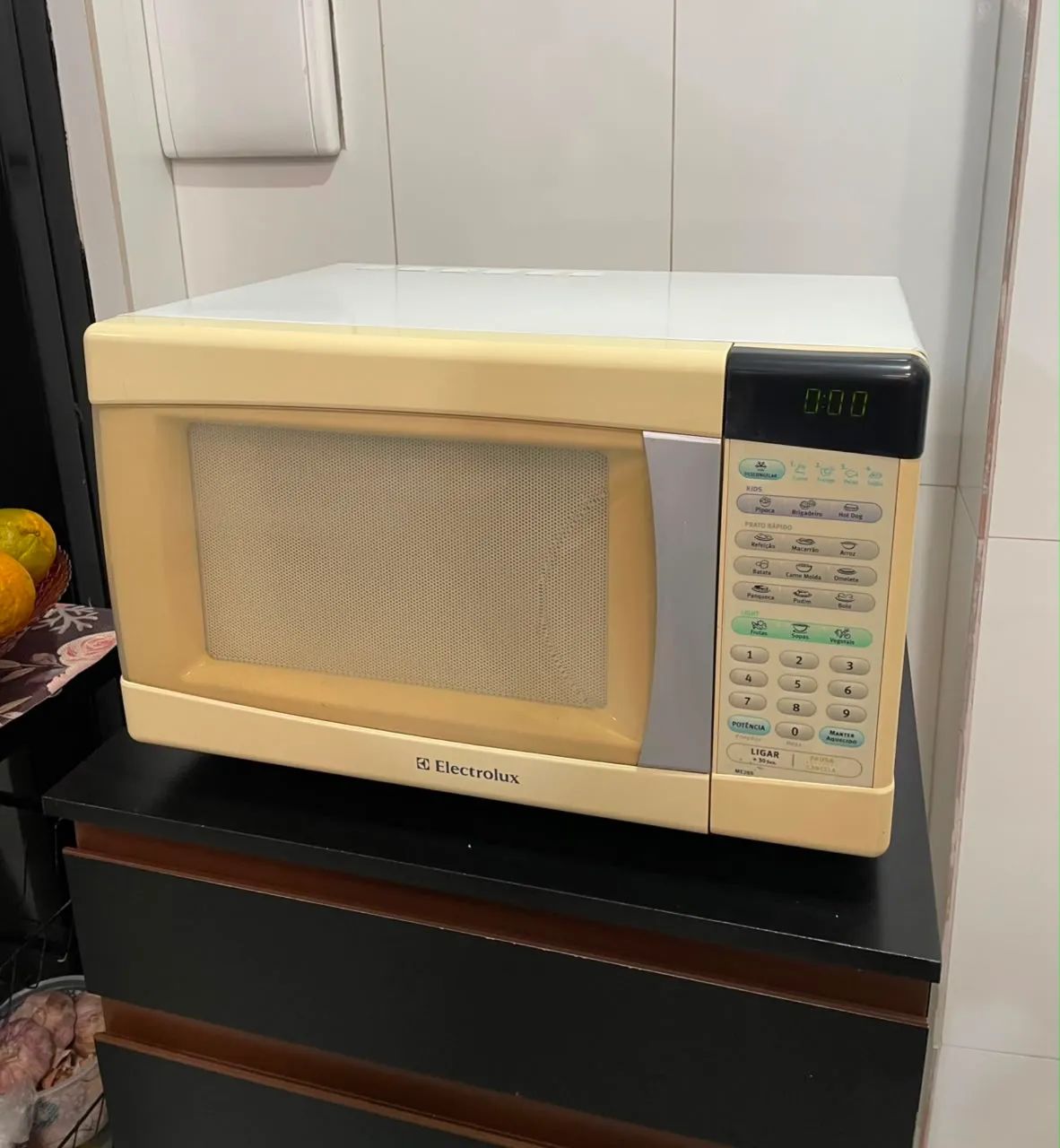 Microondas 28 Litros em Perfeito estado  - Foto 3