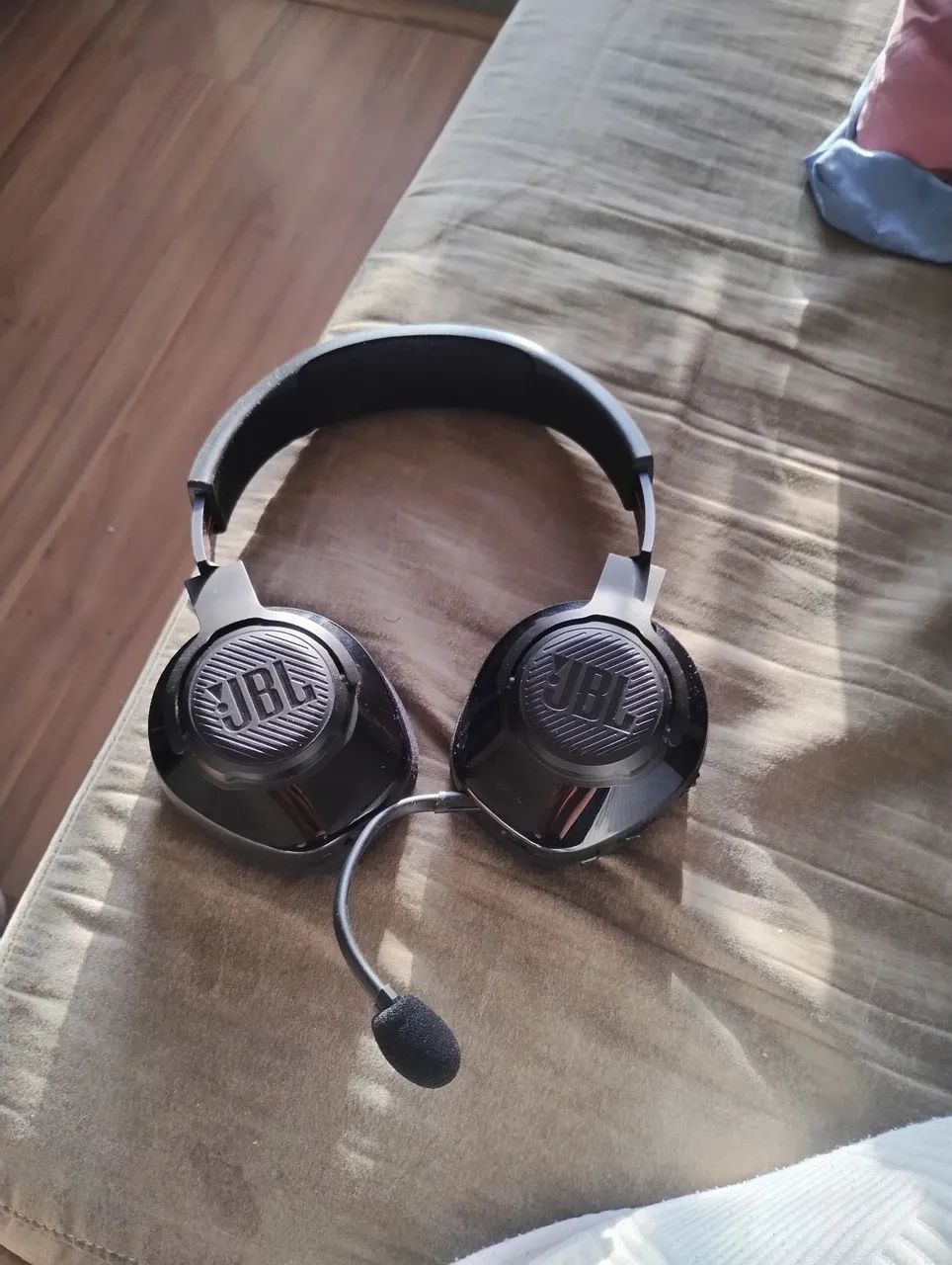Headset Gamer JBL Quantum 360 Bluetooth e microfone  - Foto 3
