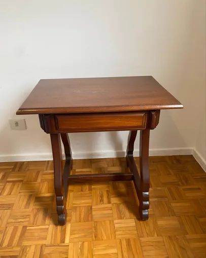 Aparador | Mesa madeira maciça - gaveta e pés trabalhados - Foto 2