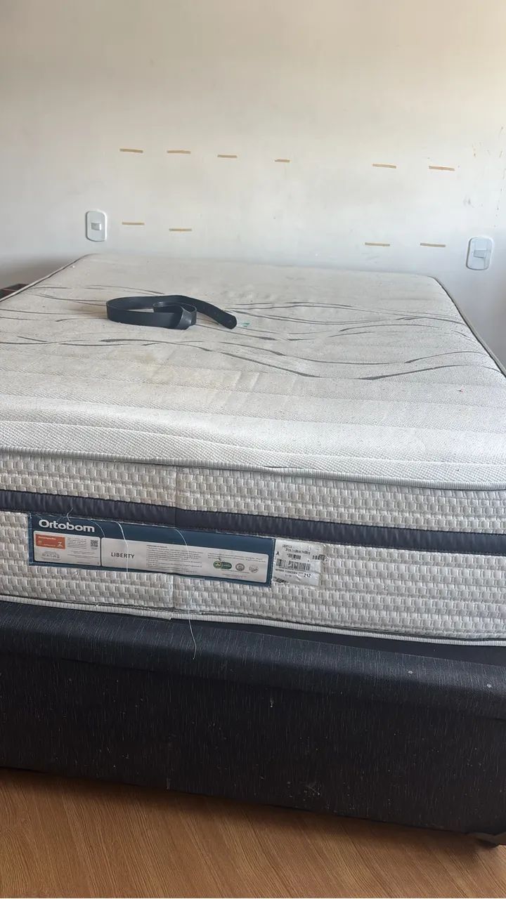 Colchão Casal com Cama Box Bau