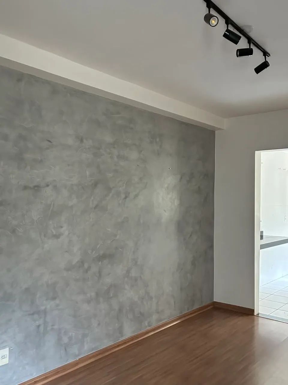 Transformação sua  casa papel de parede e pintura atendemos várias regiões. 