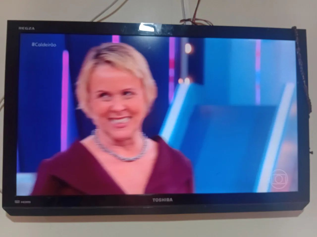 TV TOSHIBA 43P