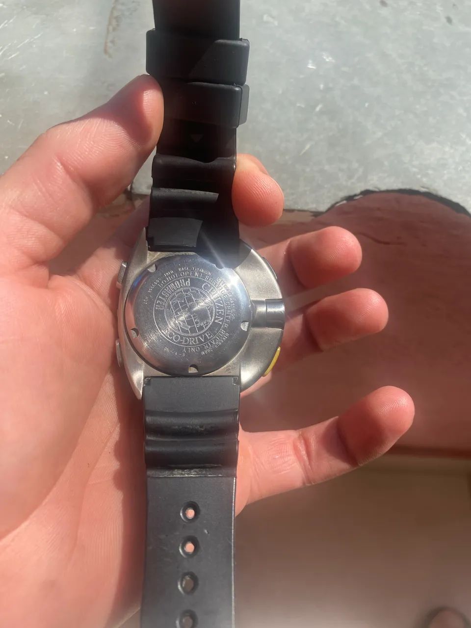 Vendo Relógio Citizen Meia Lua Laranja e Meia Lua Amarelo  - Foto 4