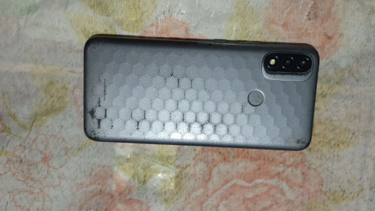 MOTO E20