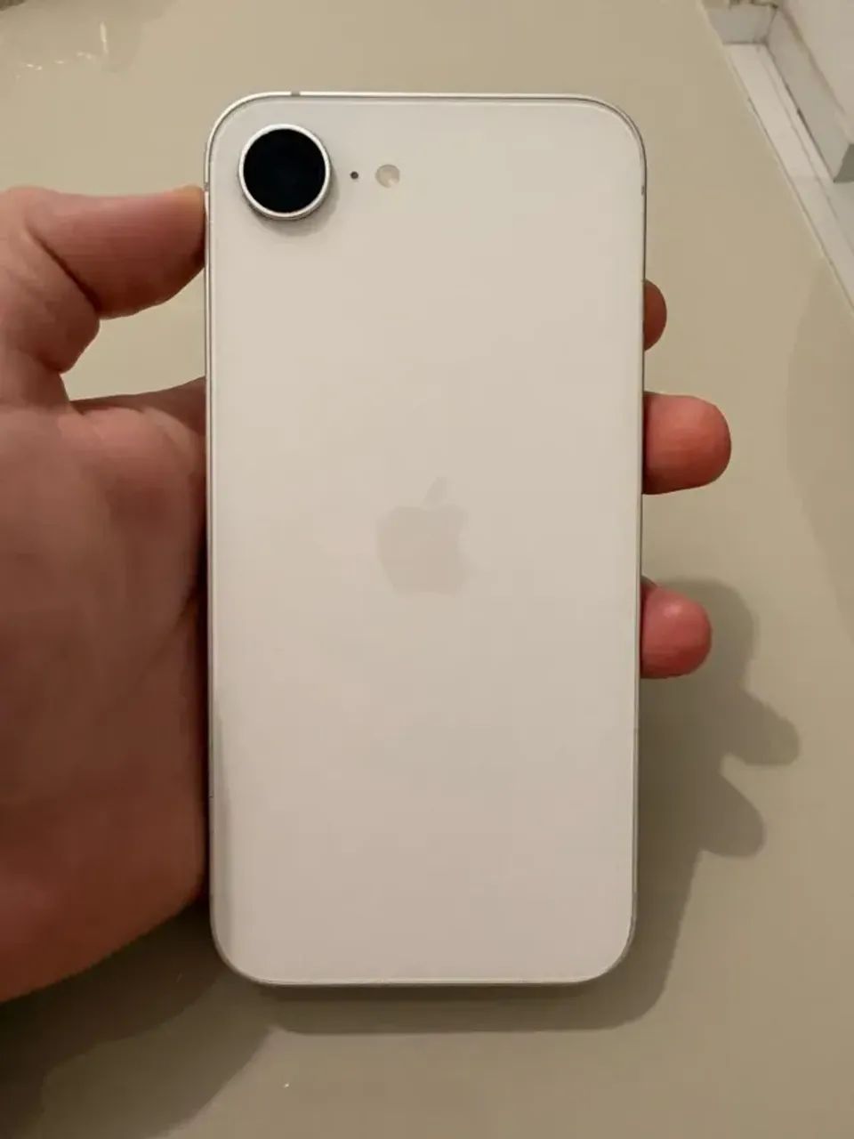 IPhone 16e 256gb (Ainda na garantia Apple)