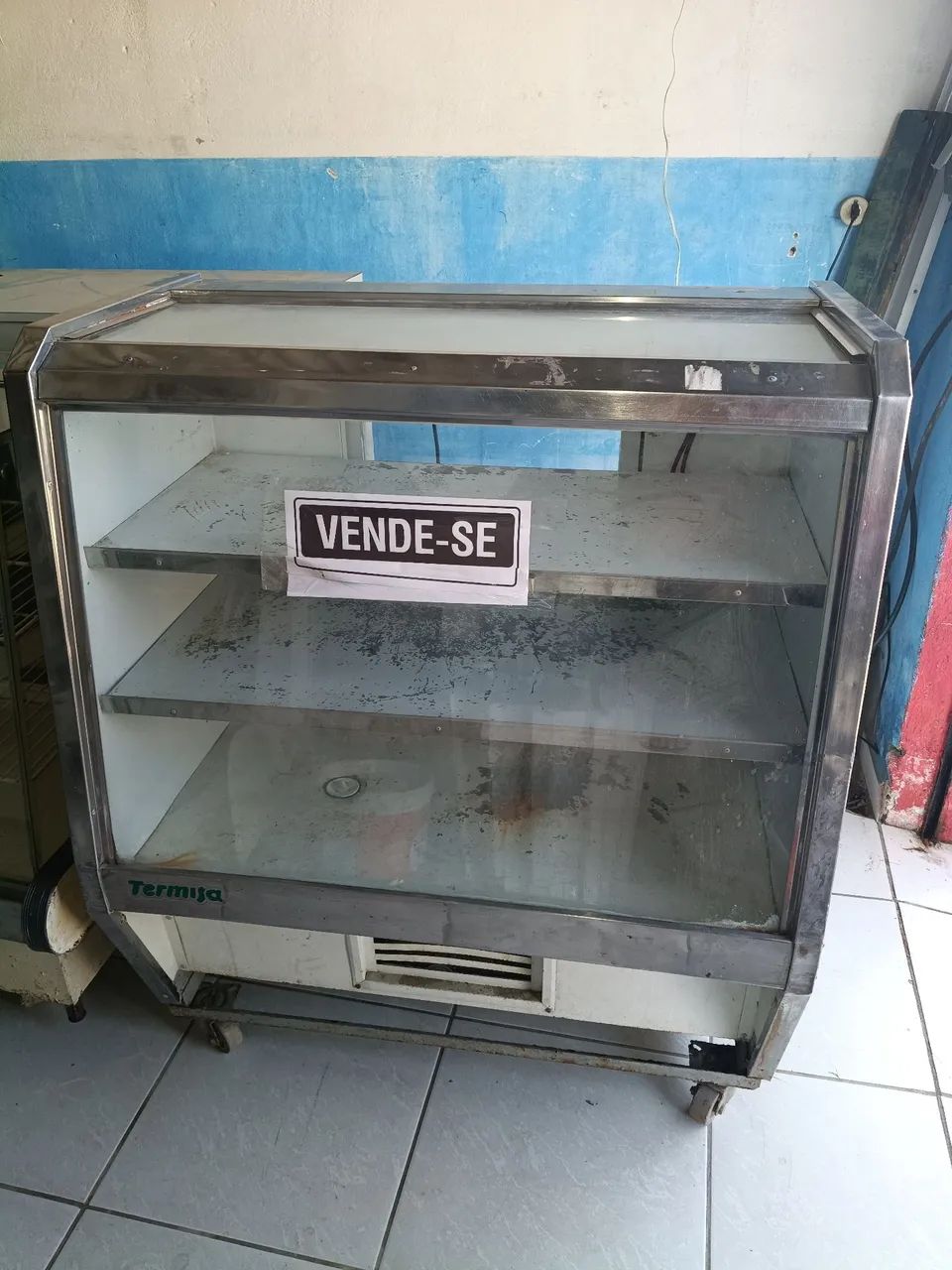 Balcão frio é expositor