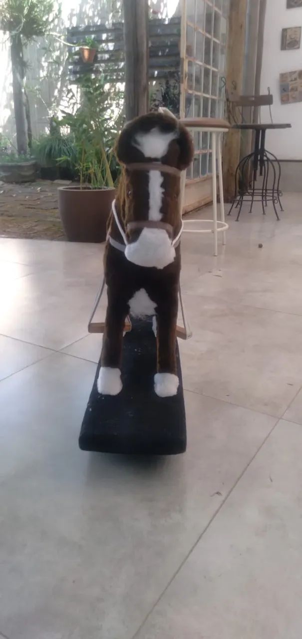 Cavalinho de Balanço de Brinquedo. - Foto 4