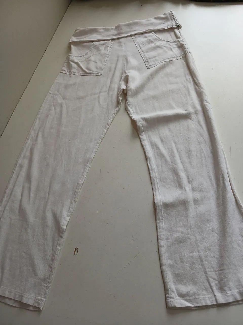 Calça branca lindo c algodão T.40