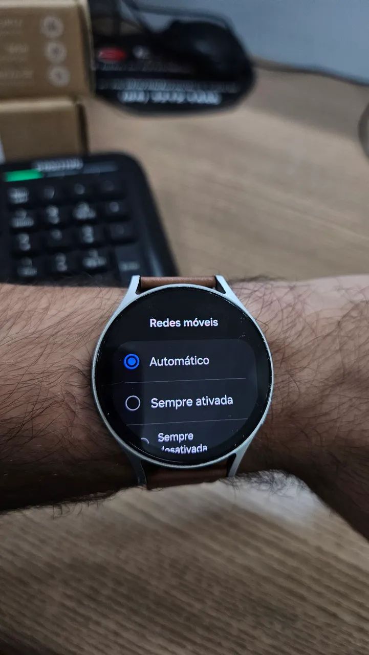 Galaxy Galaxy 7 44mm LTE (função E-sim) - Foto 4