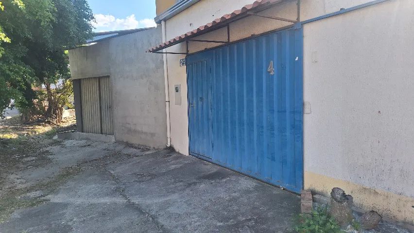 GARAGEM COM VAGA COBERTA 