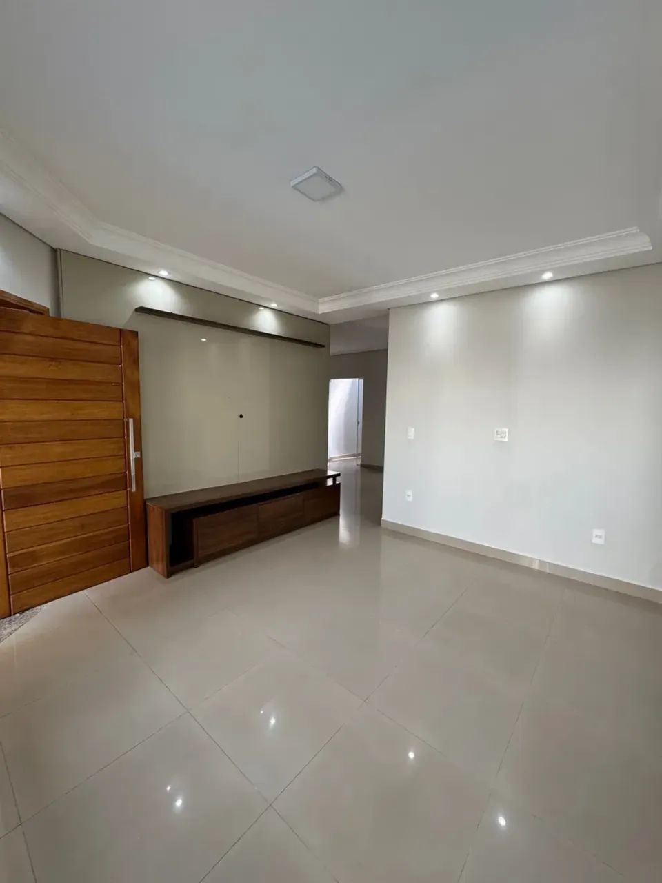 Casa para venda tem 285 metros quadrados com 4 quartos - Foto 4