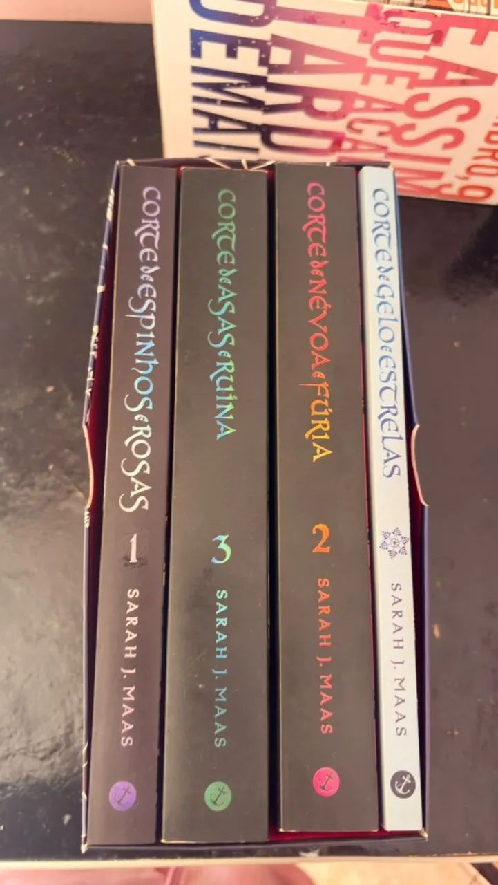 Box livros colleen hoover e acotar por 250 reais  - Foto 4