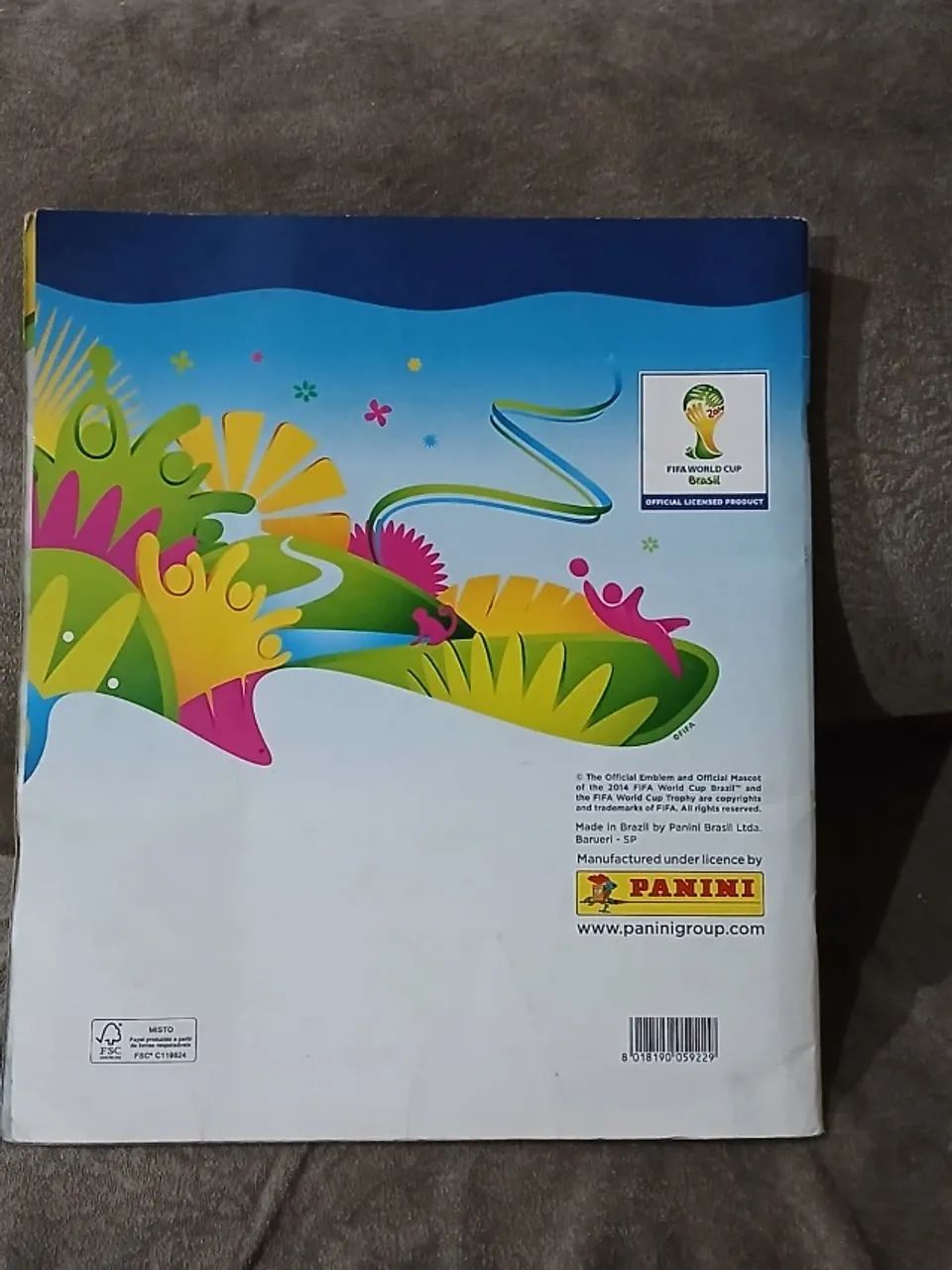 Álbum de Figurinhas Copa do Mundo 2014 - Brasil Completo Colado