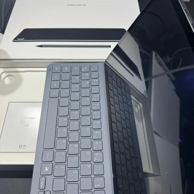 Tablet Samsung Galaxy Tab S11 256GB 11 pol! 1 mês uso! Zerado! Completo com Nota fiscal! - Foto 2