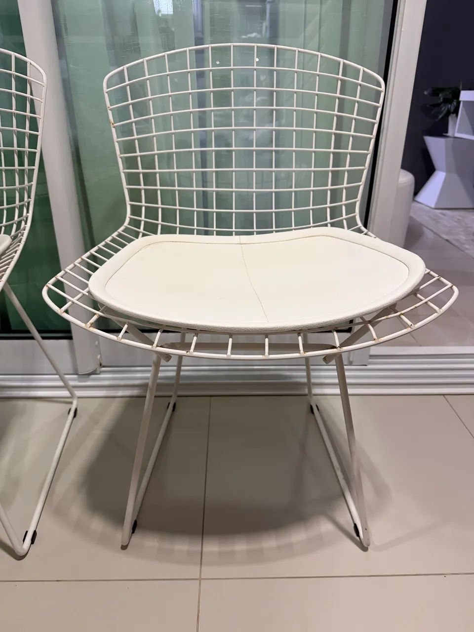 Cadeiras com almofadas Bertoia (Tok&Stok) - Foto 2