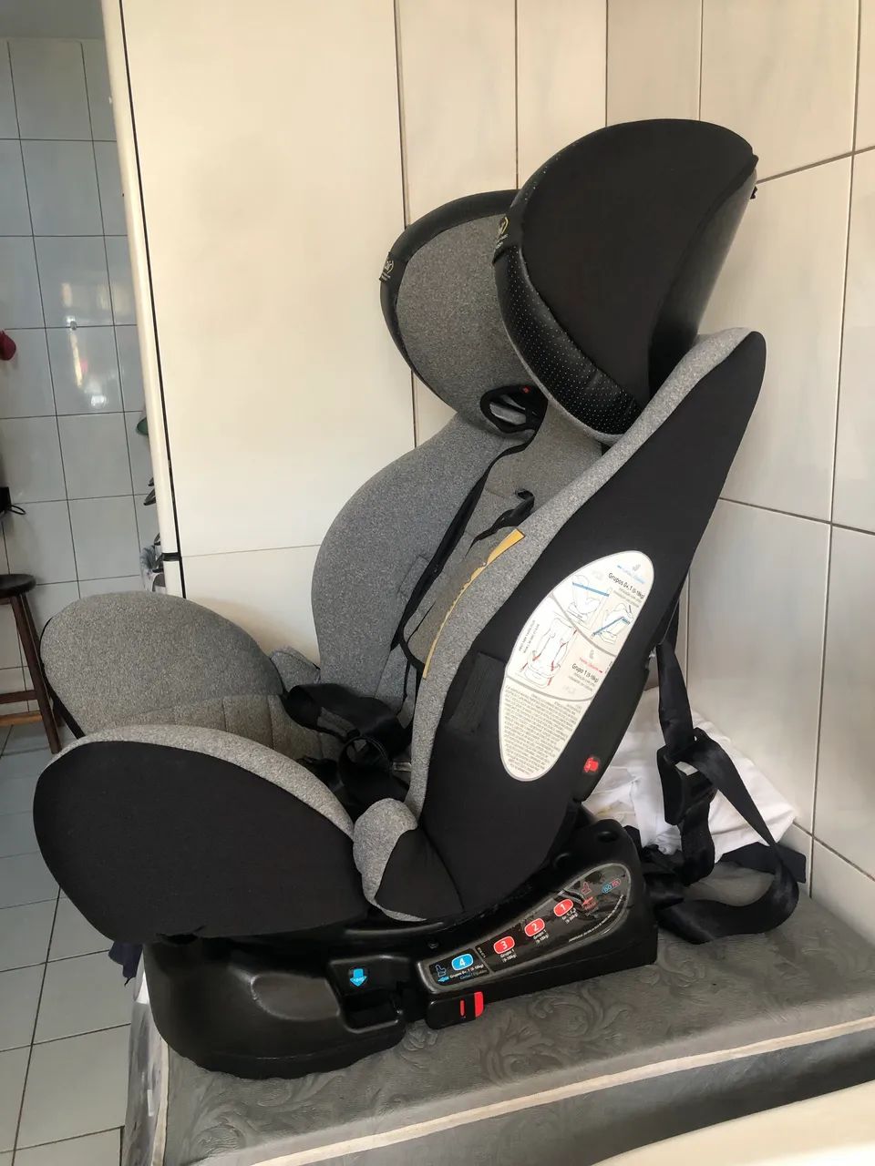 Cadeirinha Safety 1st,com Isofix - Foto 2
