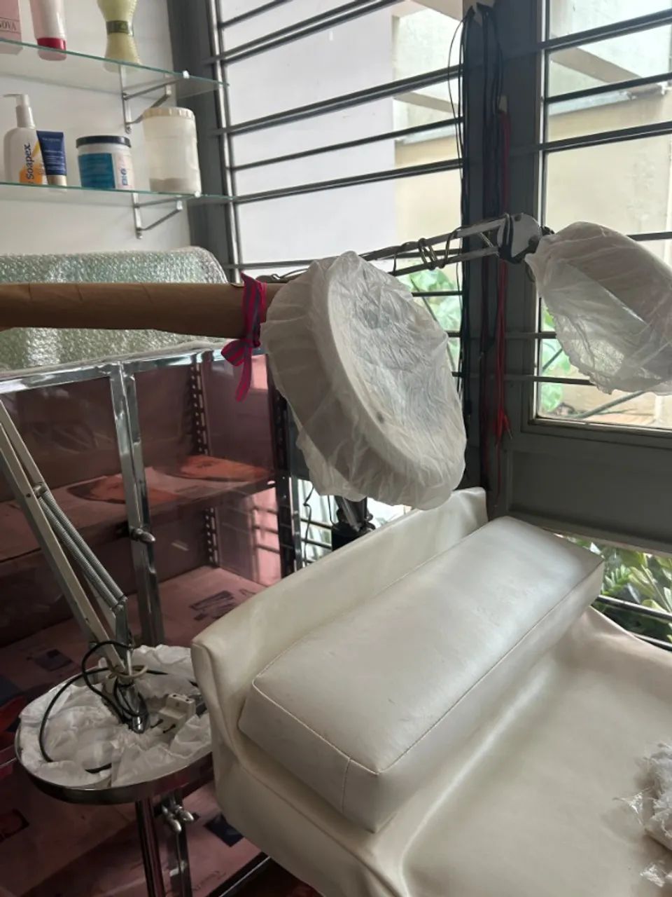 Móveis e aparelhos sala de estética - Foto 3