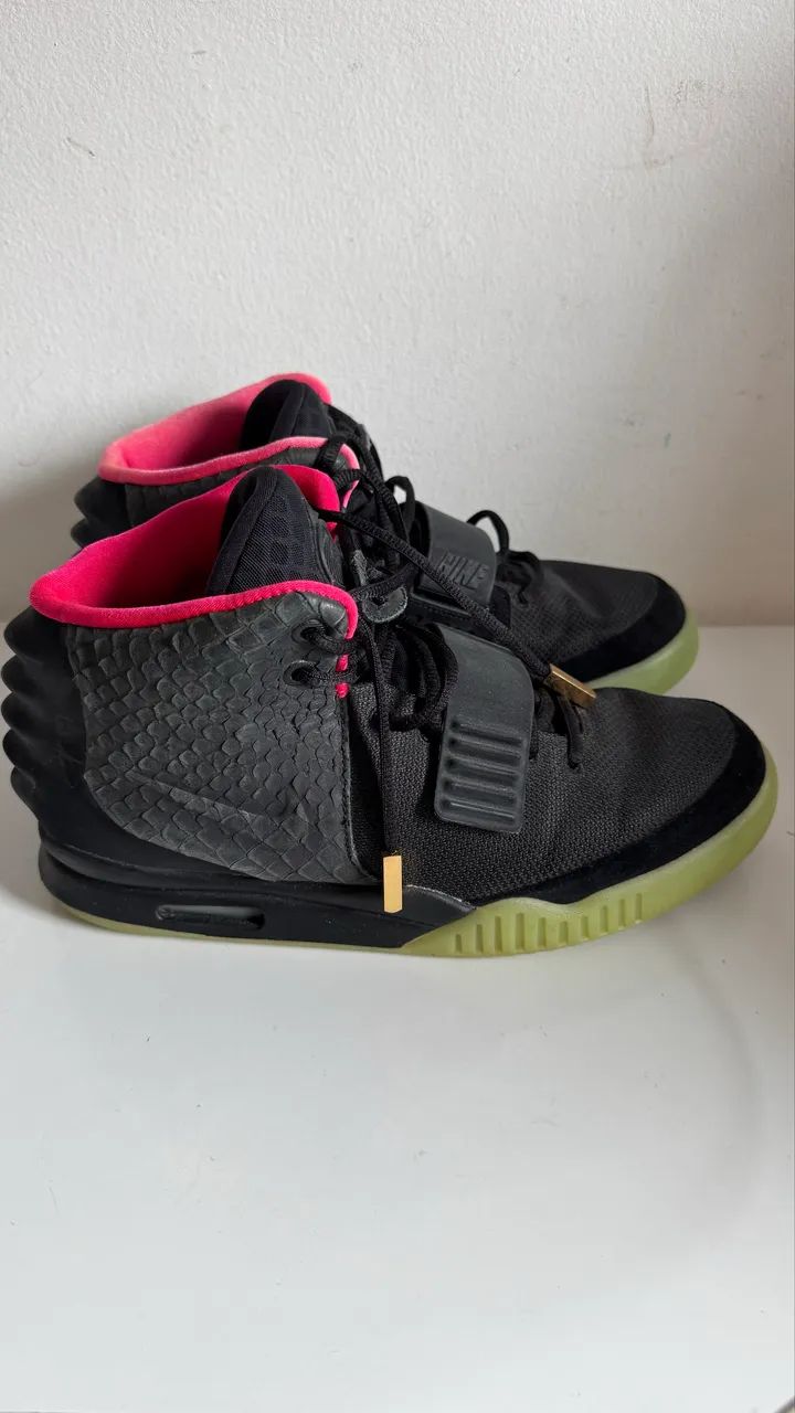 NIKE AIR YEEZY 
