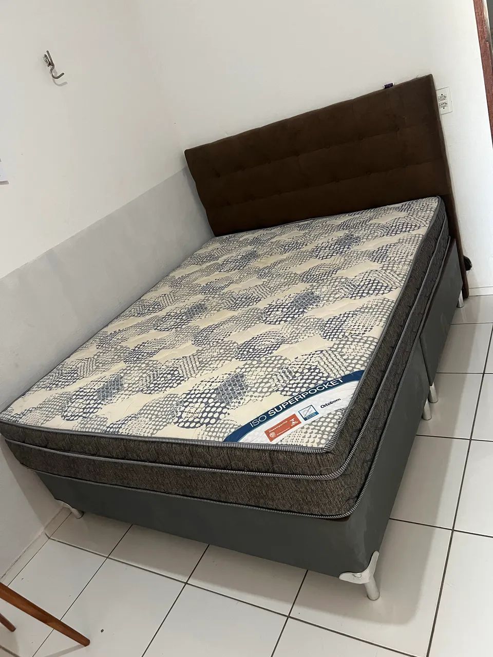 Cama seminova queen Ortobom  - Foto 3