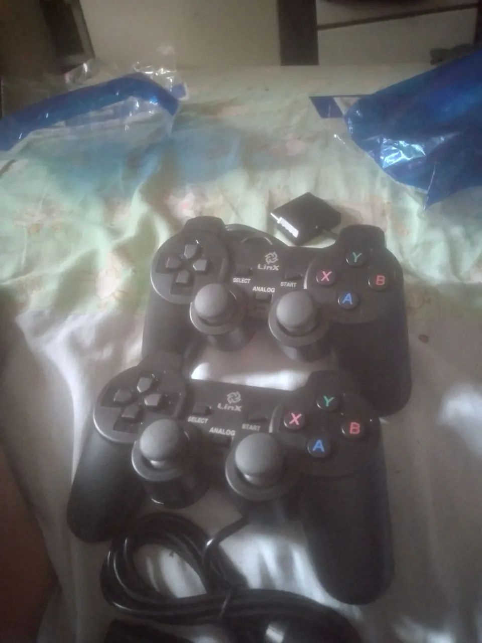 2 controle de play 2 novo nunca foi uzado