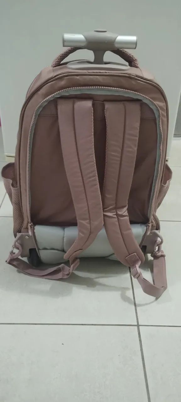 MOCHILA DE RODINHA SEMI-NOVA - Foto 4