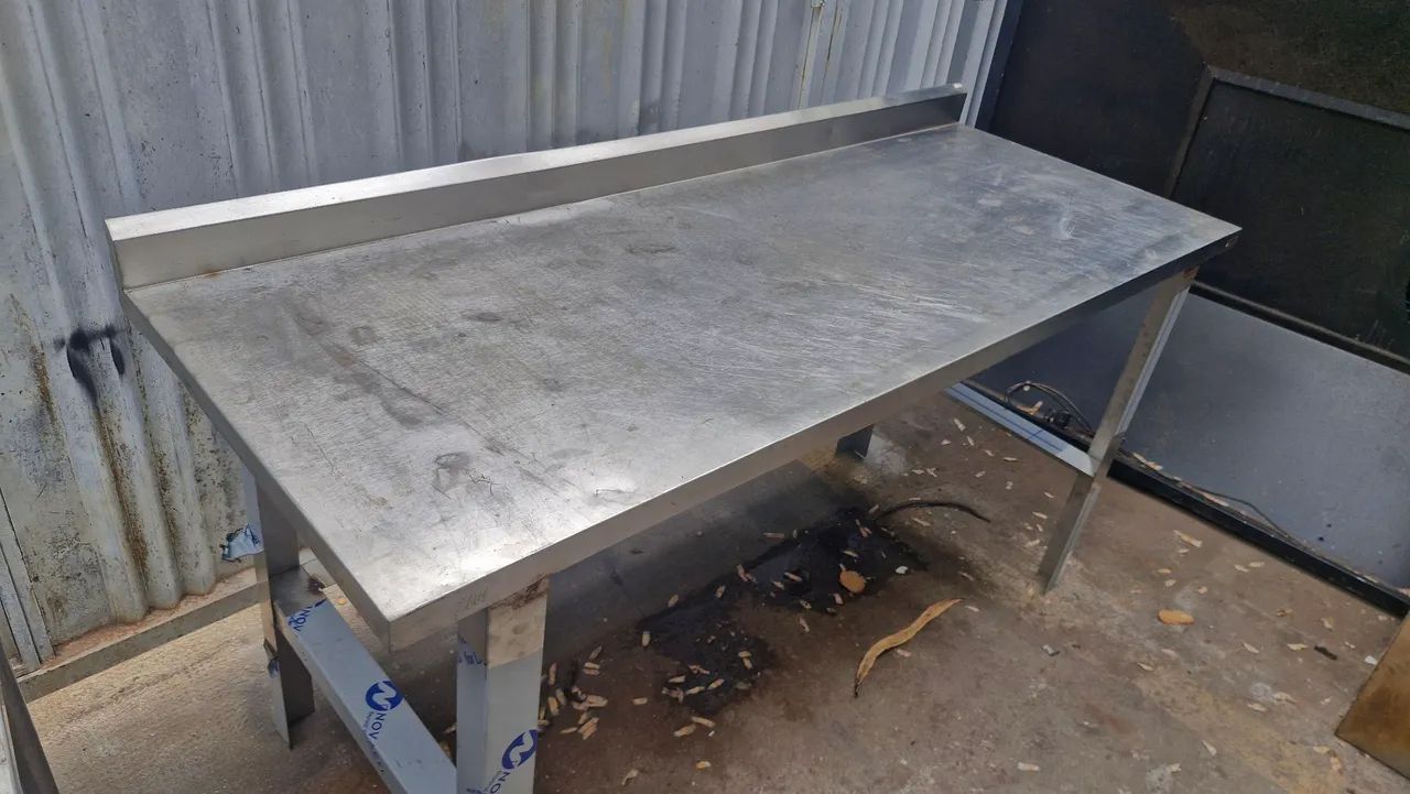 Bancada em inox 304 com rodopia 180x70x90