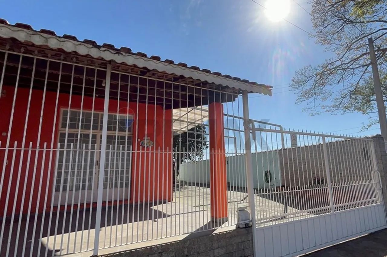 Imóvel comercial para locação centro de Araçoiaba da Serra - Em rua com fluxo constante de - Foto 2