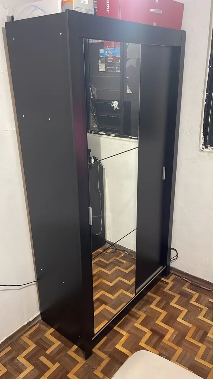 Guarda roupas 2 portas com espelho 