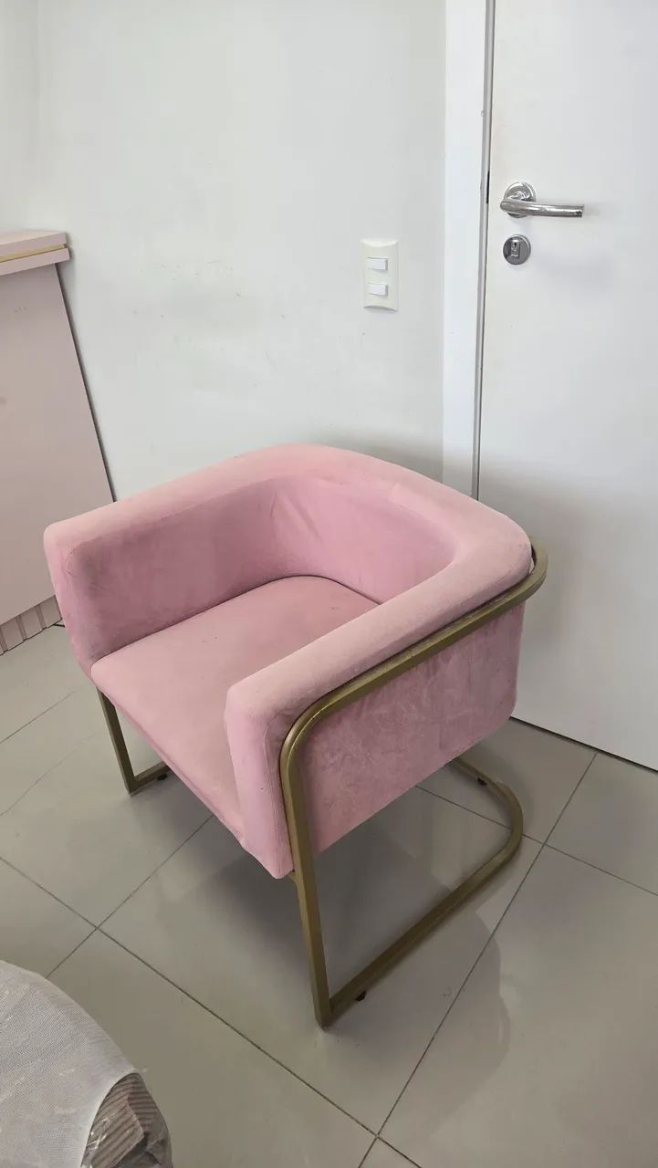 Poltrona e recepção rosa - Foto 3