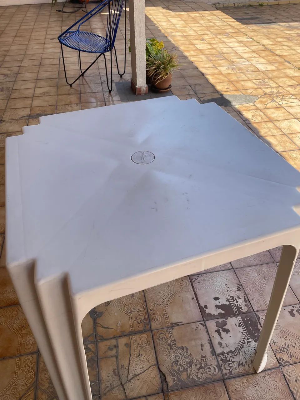 Mesa plástica 