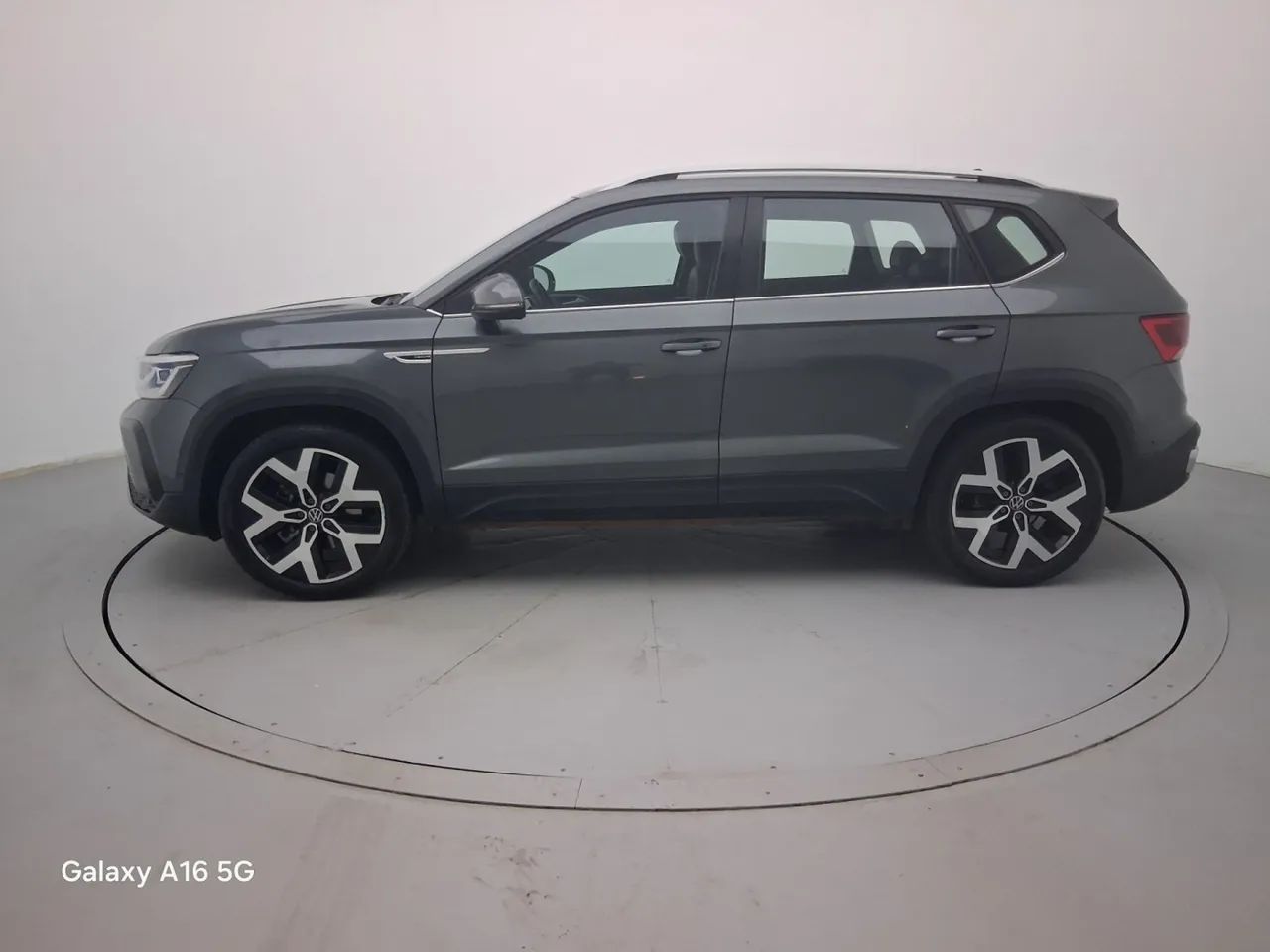 Volkswagen Taos Highline 1.4 250 TSI Flex Aut., foto 2 de 18