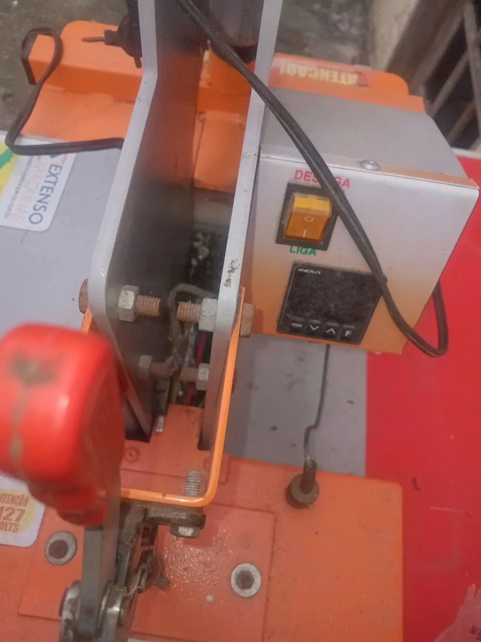 Maquina de fabricação de chinelos nova - Foto 3