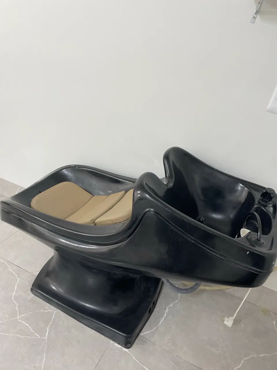 Lavatório preto 