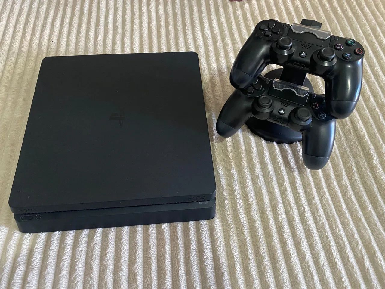 Ps4 slim 1tb - Foto 2