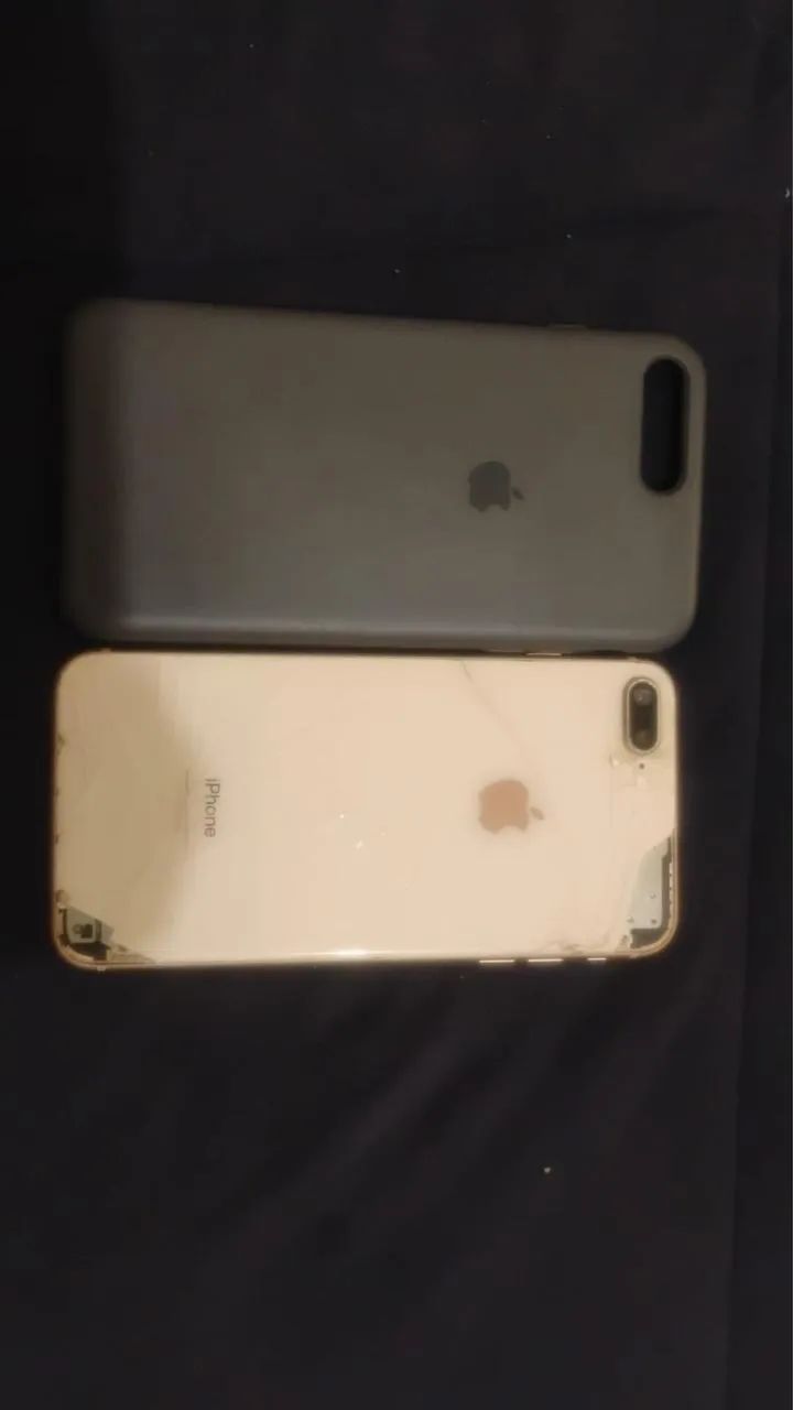 Vendo iPhone xr,apenas com alguns quebrados   funcionando normal!aceito troca!.