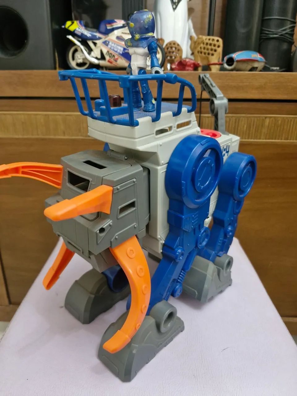 Robo AW:4 Imaginext  - Foto 5