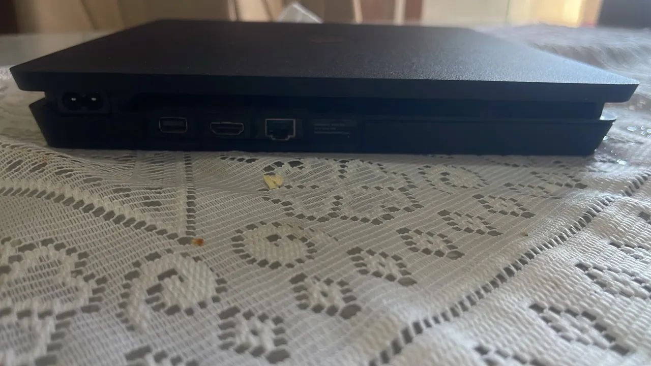 Ps4 slim 